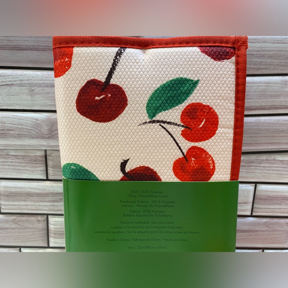 kate spade Red Cherry reversible drying mat set - Picture 3 of 4